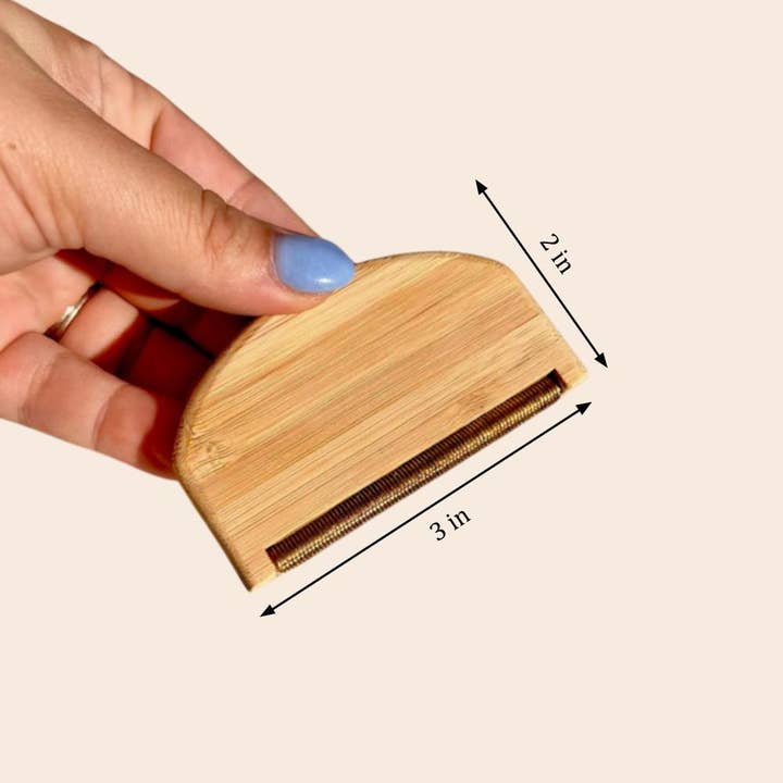Bamboo Travel Lint Remover | Stocking Stuffer Bestseller - Image 2